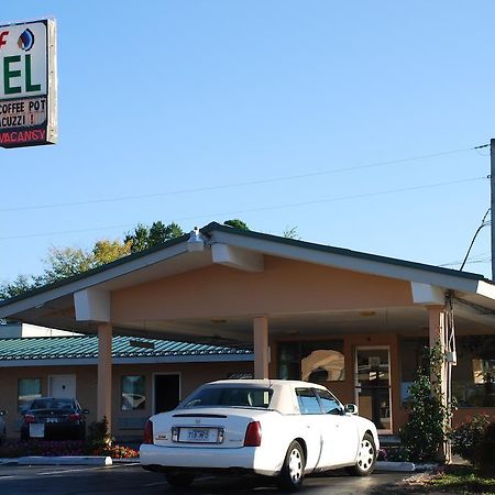 Chief Motel เฟย์เอตต์วิลล์ ภายนอก รูปภาพ